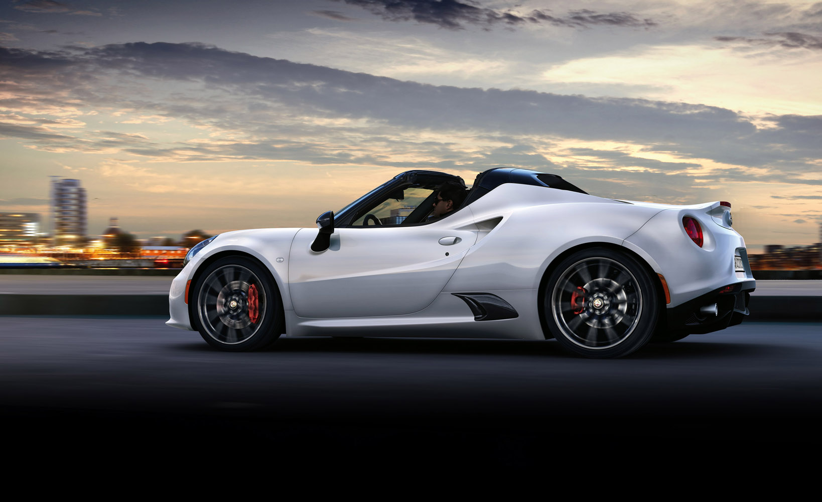 2016 alfa romeo 4c spider 05