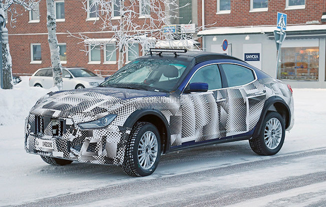 2016 Maserati Levante Front