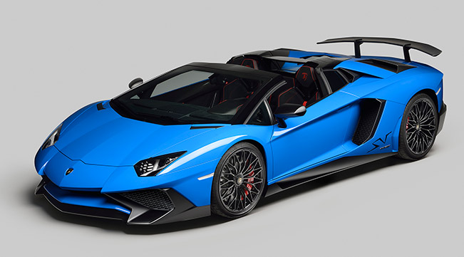 2016 Lamborghini Aventador LP750-4 SV Roadster Front Angle