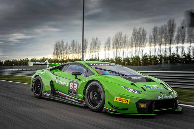 2016 Lamborghini Huracan GT3 Front Angle